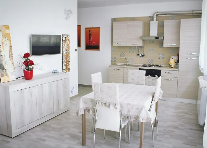 Apartment Sweet Harmony *